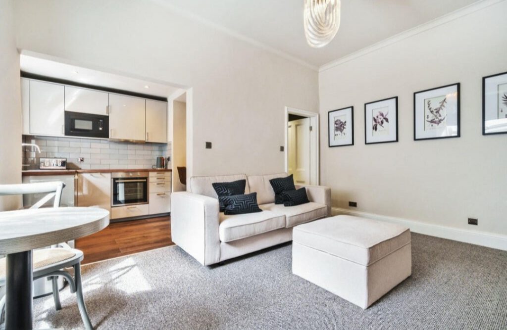 BPR LIMITED - Modern & Elegant Transformation Flat Refurbishment